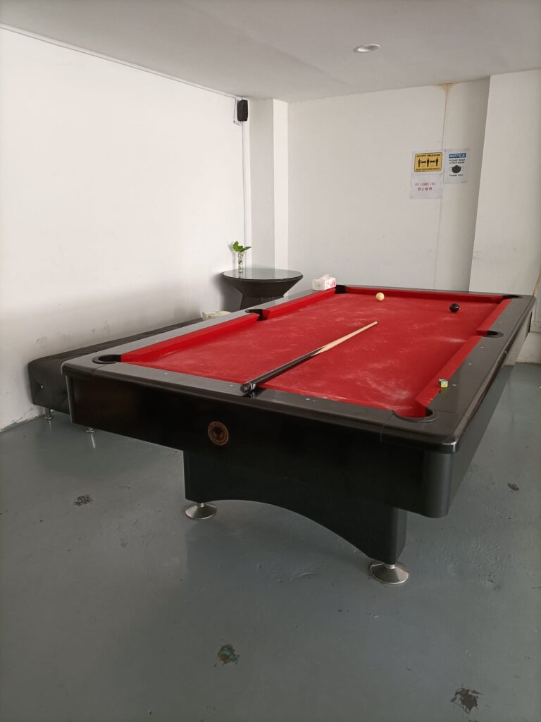 used 9ft pool table Singapore
